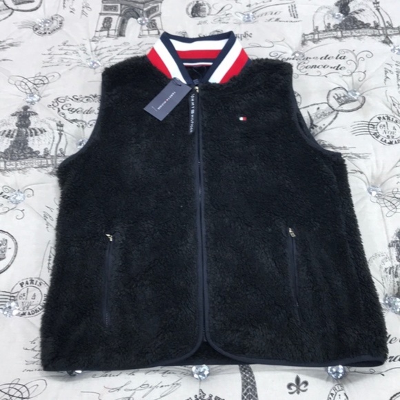 Tommy Hilfiger Sleveless Sherpa Vest - Picture 4 of 5
